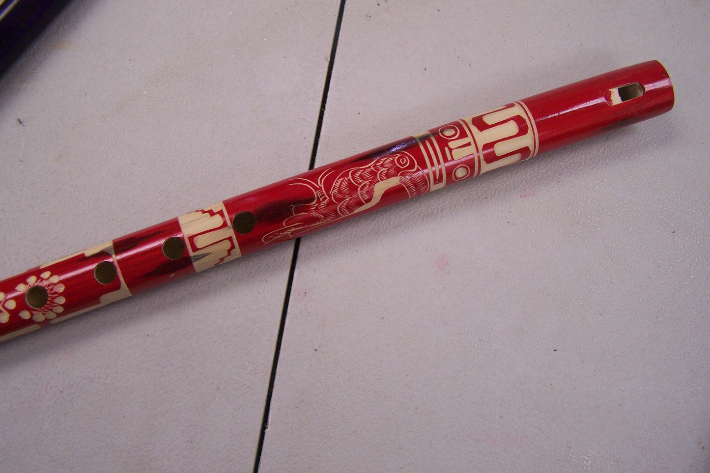 ONE Solid-Color Lightweight Wood Carved Flute - Peru