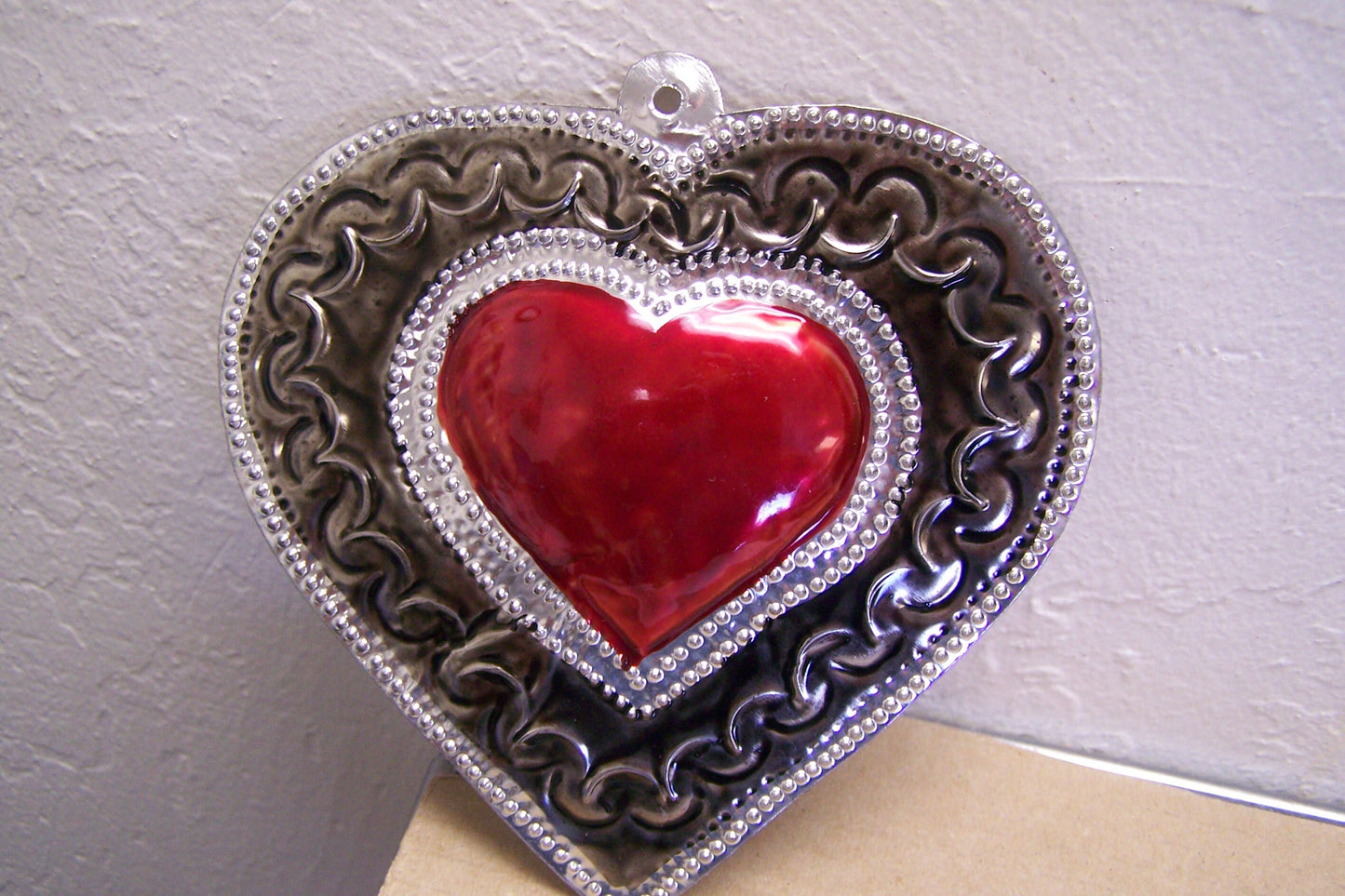 Wide Tin Painted Sacred Heart Milagro Ex Voto, Type 1 - Mexico
