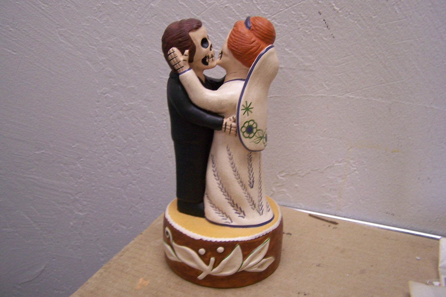 Day of the Dead Clay Skeleton Dancing Wedding Couple on Cake Sculpture - Cake Topper