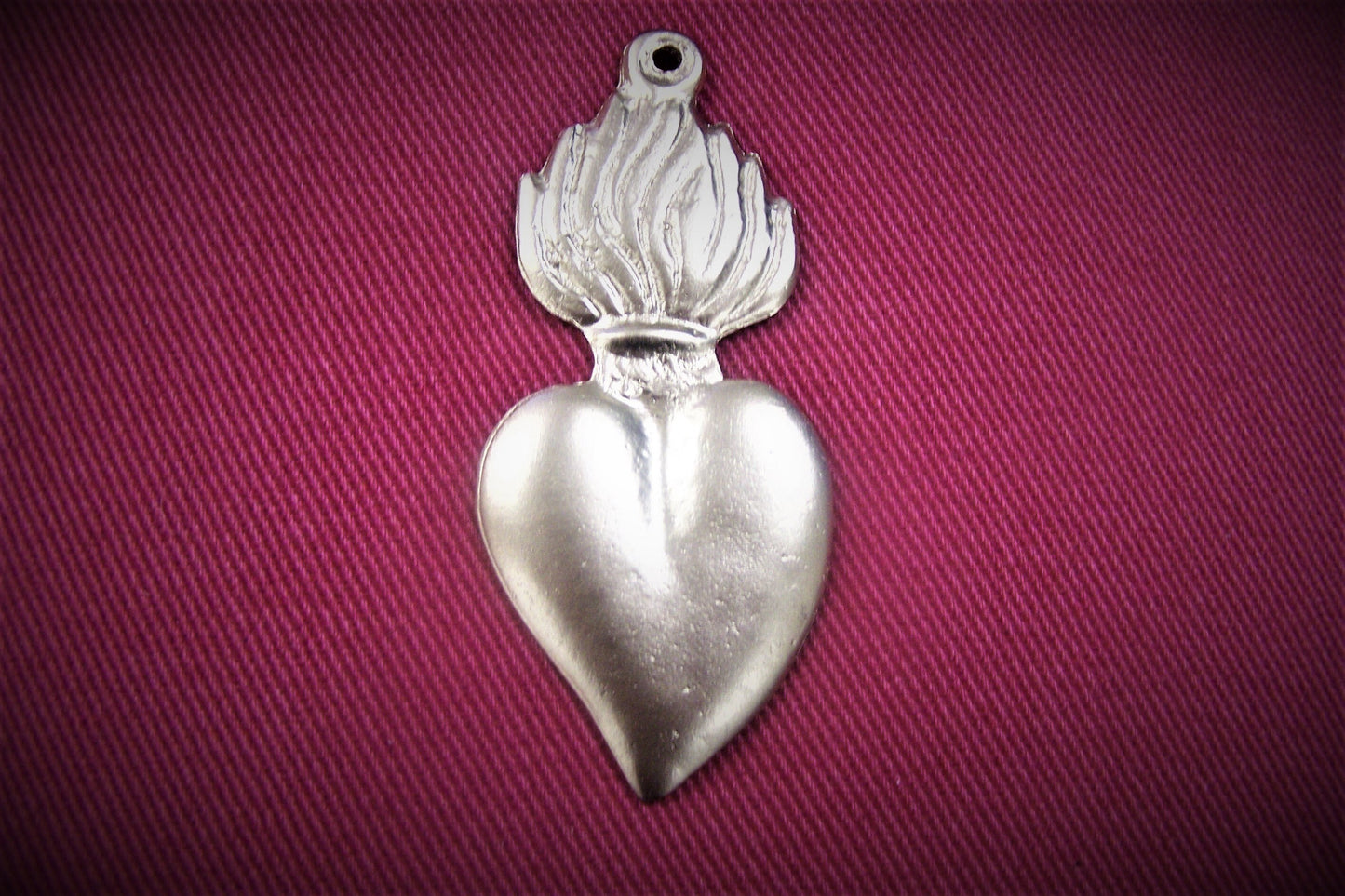 Tin/Silver Sacred Heart with Tall Flames Milagro Ex Voto - Golden Finish