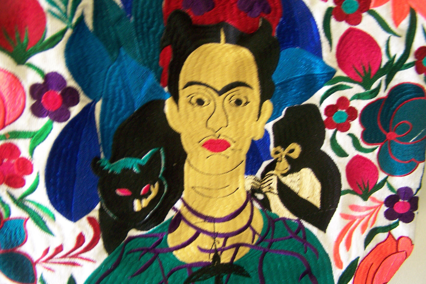 Frida! Large Embroidered Leather Shoulder Bag Purse, Lined Interior, 2 Zipper Pouches, Frida Kahlo - White