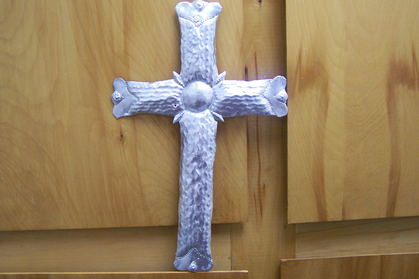 Hammered Steel Cross with Shiny Finish - Mexico
