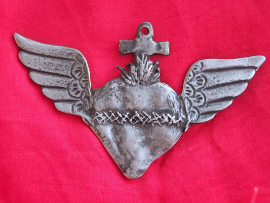 Tin/Silver Sacred Heart with Wings Milagro Ex Voto